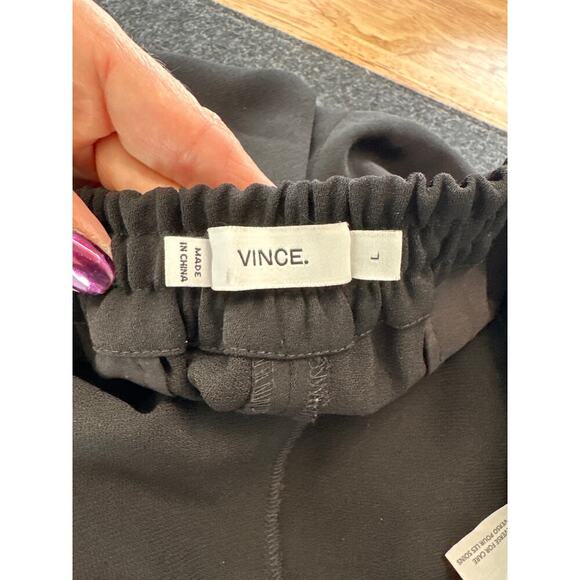 VINCE Women's Black Crepe Tapered Pull-On Dress Pant, Size L,EUC - Picture 3 of 7